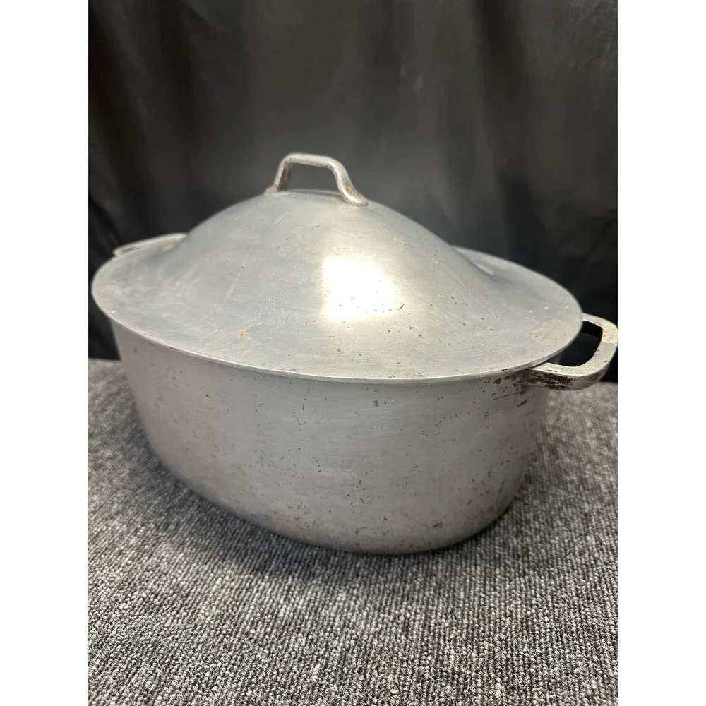 Vintage Super Maid Cookware Aluminum Pot With Lid Dutch Oven Roaster Pan Stock